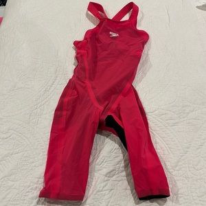 SPEEDO pure valor size 22